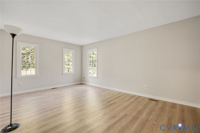 4820 Cedar Cliff Rd, Chester, VA 23831