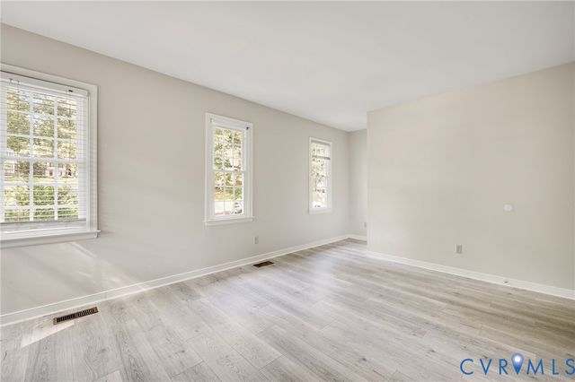 4820 Cedar Cliff Rd, Chester, VA 23831