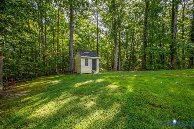 4820 Cedar Cliff Rd, Chester, VA 23831