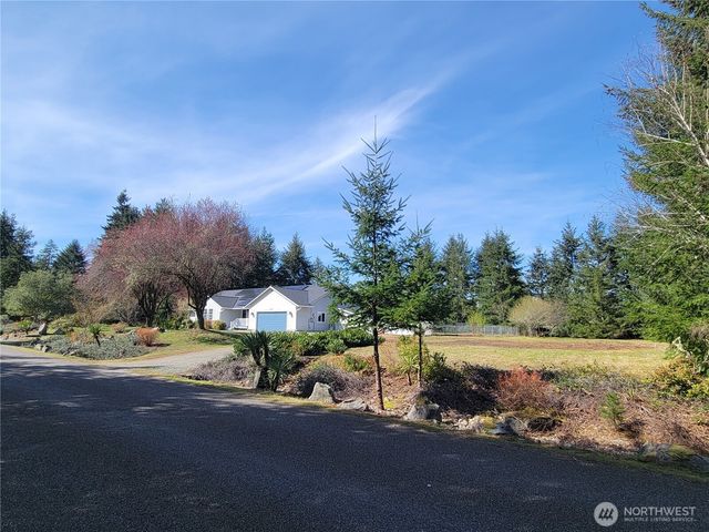 3226 75th Avenue SE, Olympia, WA 98502