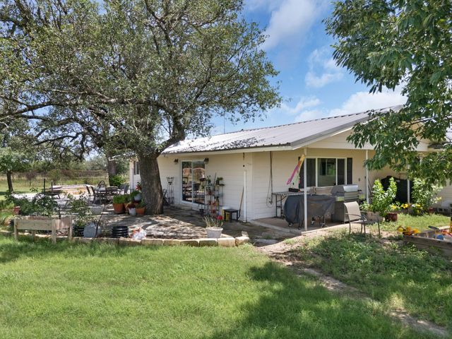1115 County Road 204, Burnet, TX 78611
