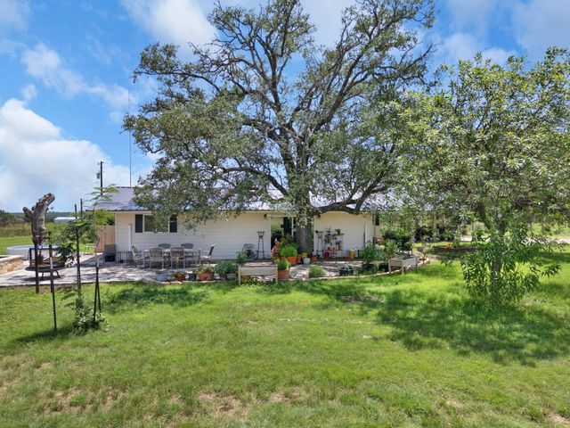 1115 County Road 204, Burnet, TX 78611