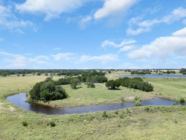 1115 County Road 204, Burnet, TX 78611