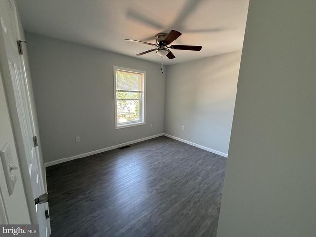 24 N 6TH ST, Halifax, PA 17032