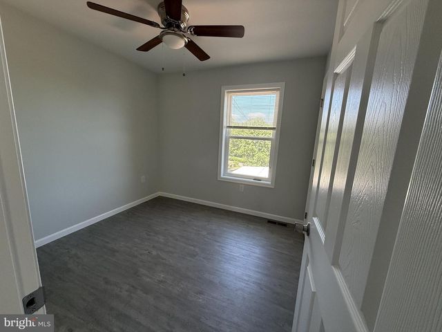 24 N 6TH ST, Halifax, PA 17032