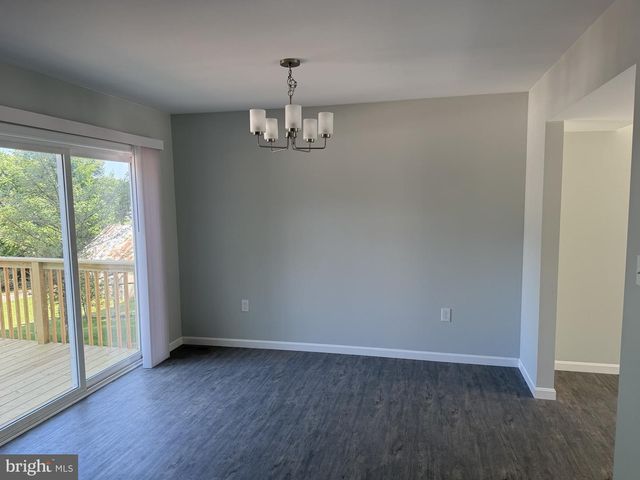 24 N 6TH ST, Halifax, PA 17032