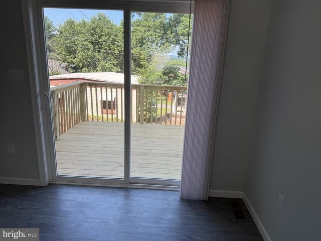 24 N 6TH ST, Halifax, PA 17032