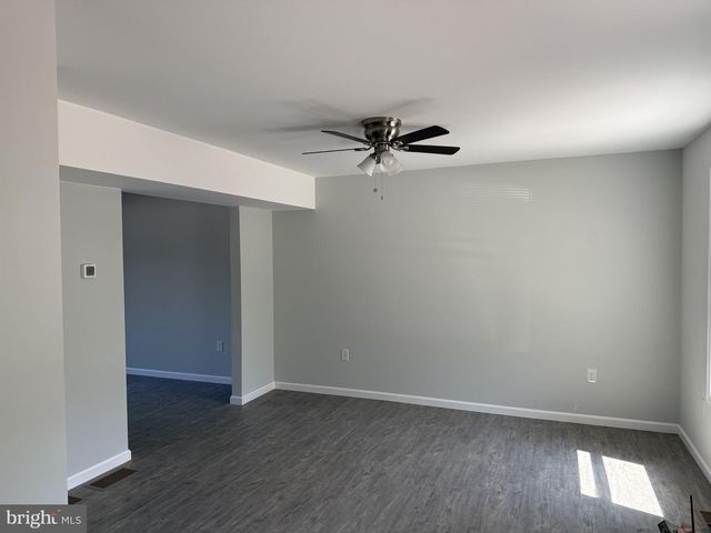 24 N 6TH ST, Halifax, PA 17032