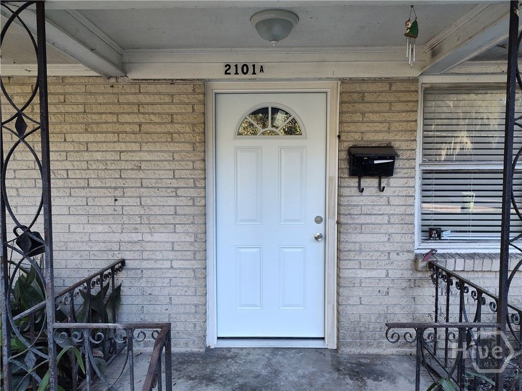 Image 1 of property listing at 2101 Oakland Court A, Savannah, GA 31404