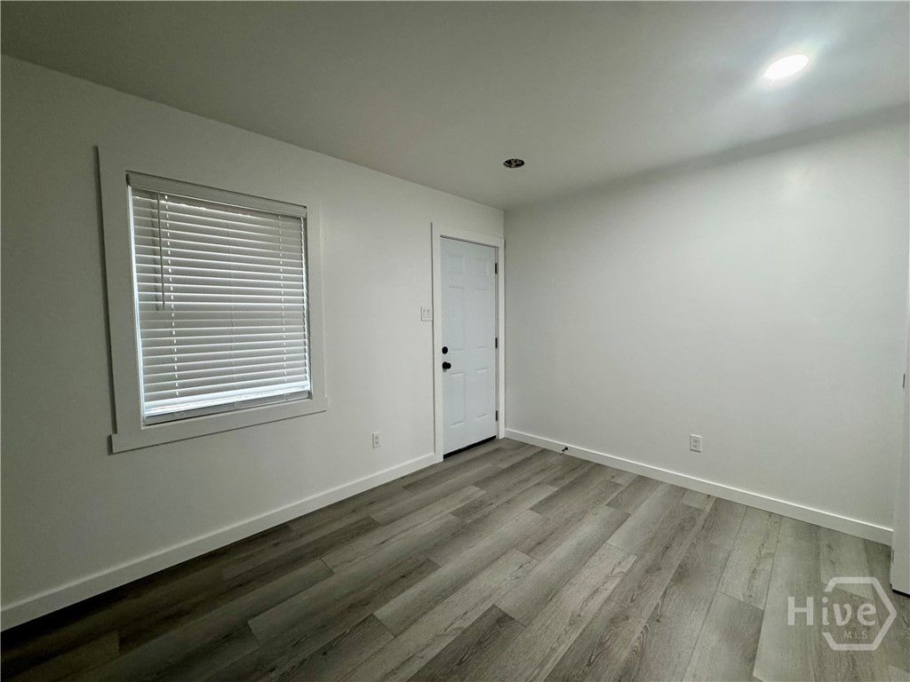 Image 12 of property listing at 2101 Oakland Court A, Savannah, GA 31404