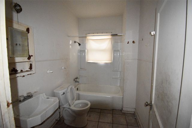 3121 Hollywood Avenue, Shreveport, LA 71108