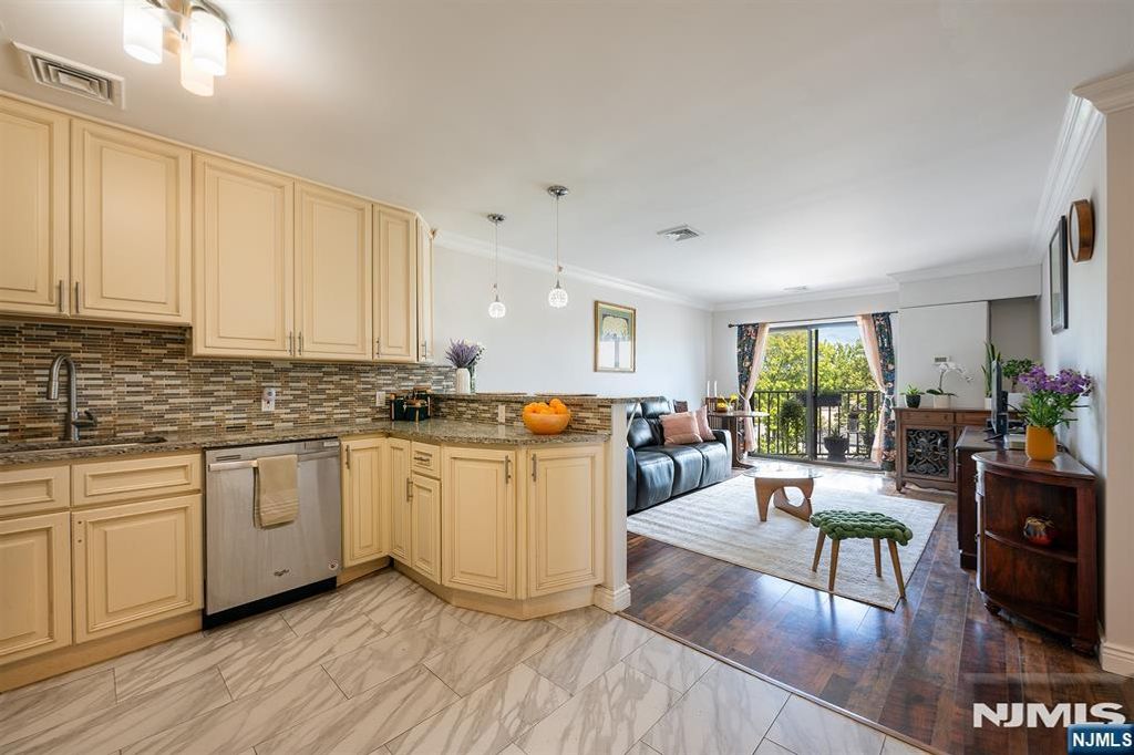 75 Union Street 5B, Hackensack, NJ 07601