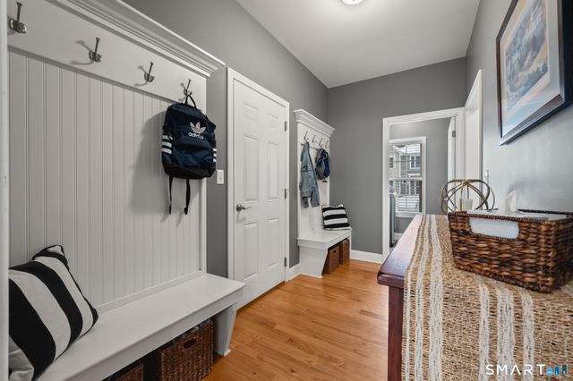 41 Glen Place, Glastonbury, CT 06033