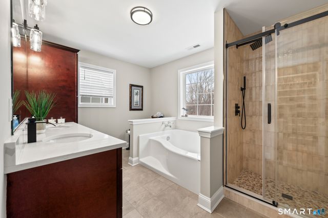 41 Glen Place, Glastonbury, CT 06033