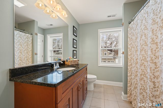 41 Glen Place, Glastonbury, CT 06033