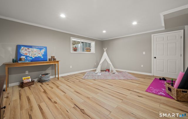 41 Glen Place, Glastonbury, CT 06033