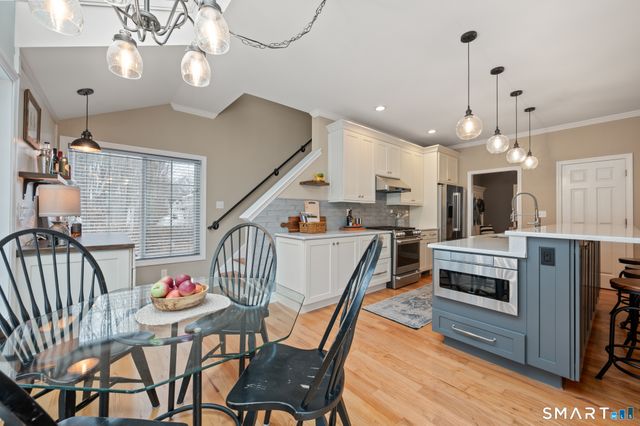 41 Glen Place, Glastonbury, CT 06033