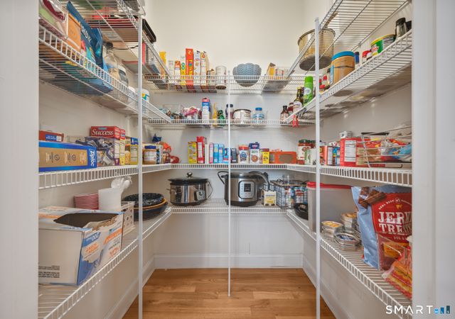 41 Glen Place, Glastonbury, CT 06033