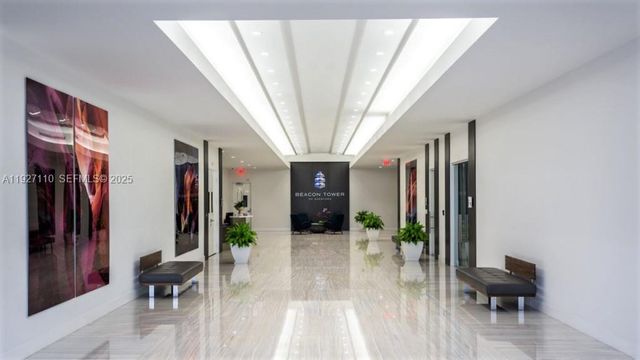 20200 W Dixie Hwy 805A, Miami, FL 33180