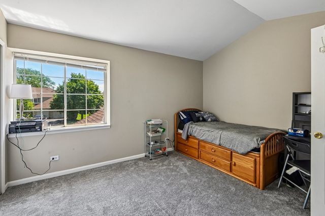 421 Lakeview Circle, Bolingbrook, IL 60440