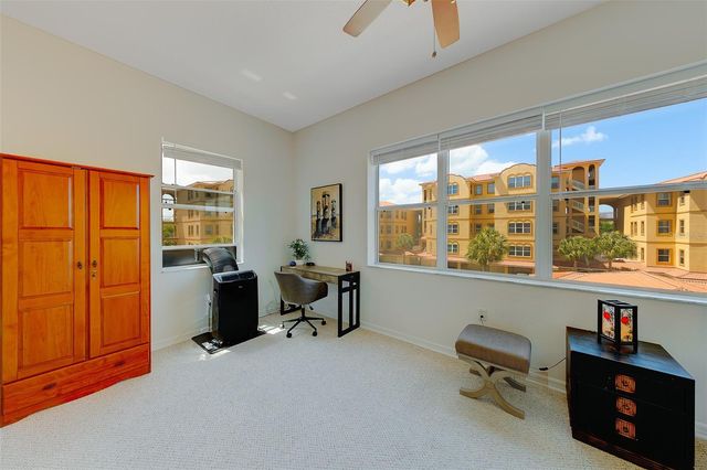 642 WELLS COURT 302, Clearwater, FL 33756