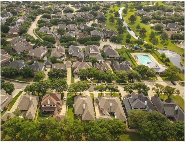 7902 Fall Hollow Drive, Houston, TX 77041
