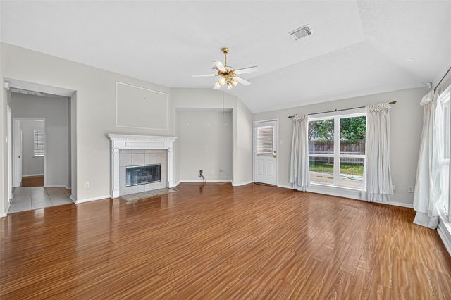 7902 Fall Hollow Drive, Houston, TX 77041