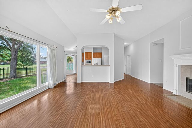 7902 Fall Hollow Drive, Houston, TX 77041