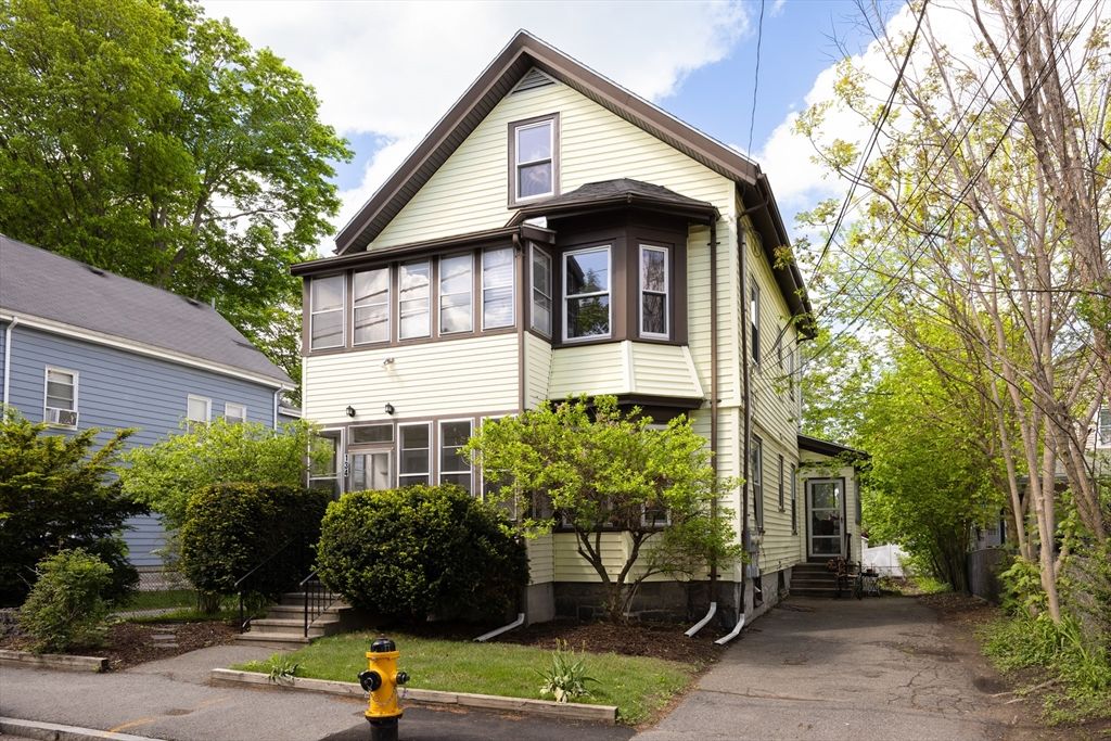 134 Brown St, Waltham, MA 02453
