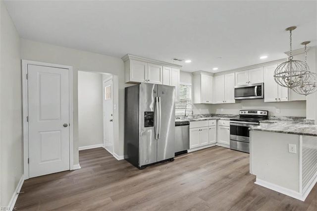 6324 Grimes AVE, Norfolk, VA 23518