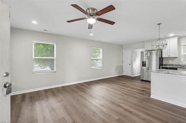 6324 Grimes AVE, Norfolk, VA 23518