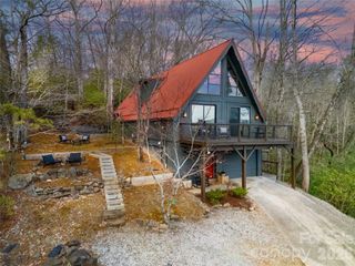 207 Unvquolad Court L87/U29, Brevard, NC 28712