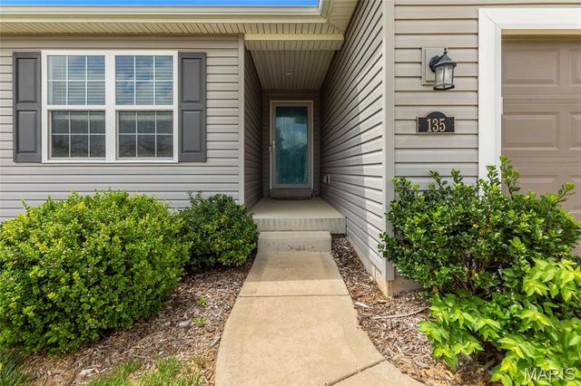 135 Huntleigh Drive, Wentzville, MO 63385