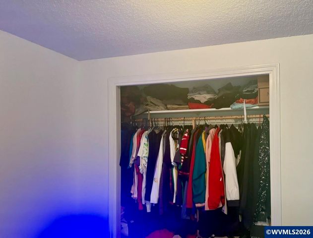 1996 Summercrest Dr S, Salem, OR 97306