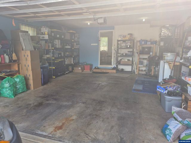 1996 Summercrest Dr S, Salem, OR 97306