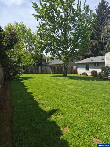 1996 Summercrest Dr S, Salem, OR 97306