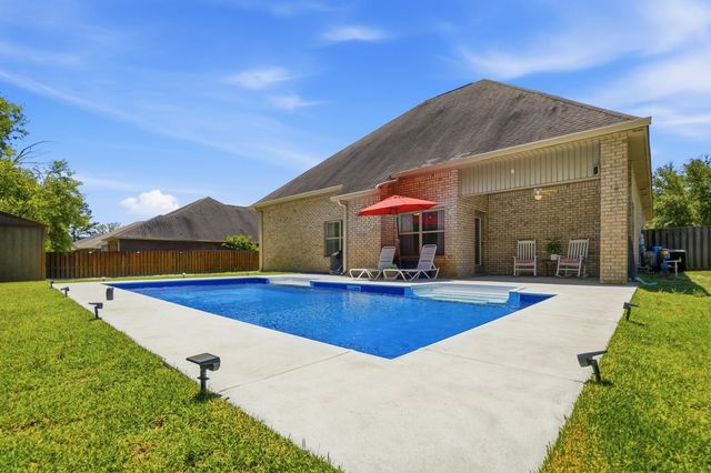 49 Harmony Way, Freeport, FL 32439