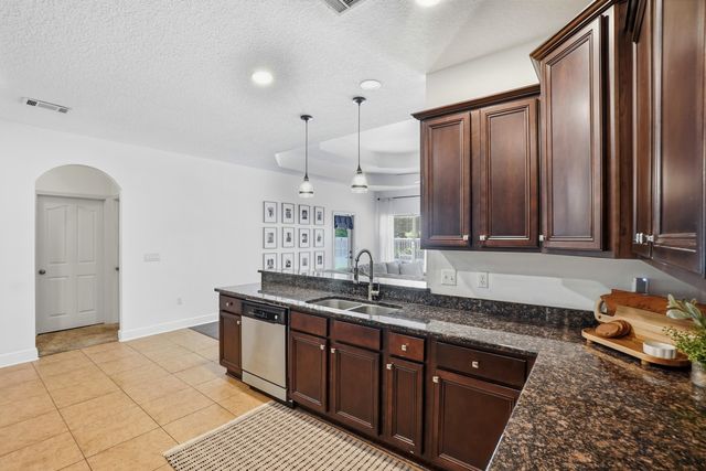 49 Harmony Way, Freeport, FL 32439