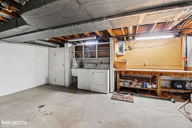 33128 Richard O Drive, Sterling Heights, MI 48310