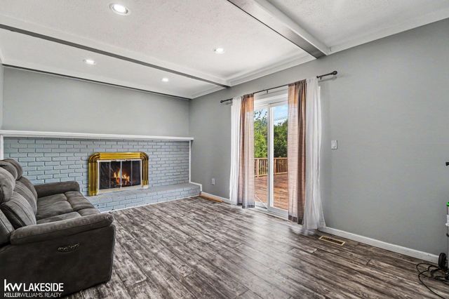 33128 Richard O Drive, Sterling Heights, MI 48310