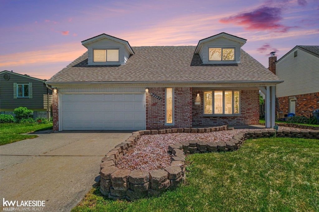 33128 Richard O Drive, Sterling Heights, MI 48310