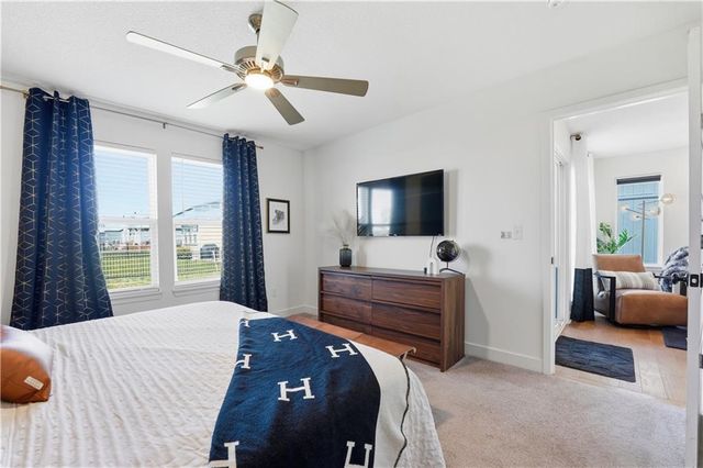 8809 SW 9th Terrace, Blue Springs, MO 64064