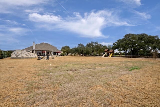 104 Crossfire CV, Liberty Hill, TX 78642