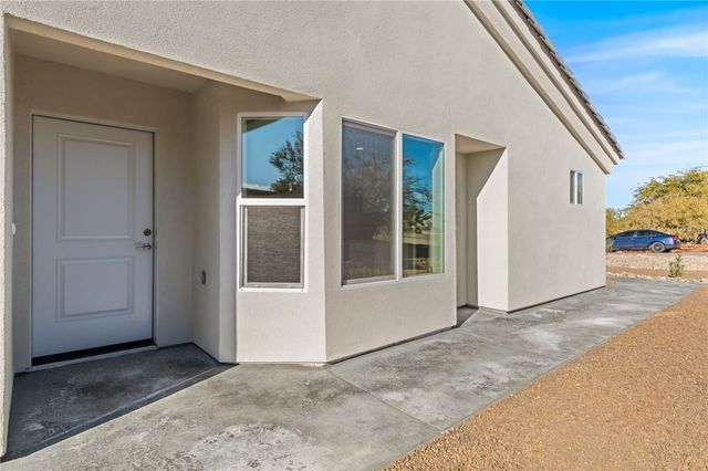 7593 E Sugarloaf Street, Kingman, AZ 86401