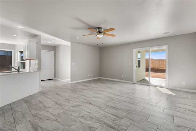 7593 E Sugarloaf Street, Kingman, AZ 86401