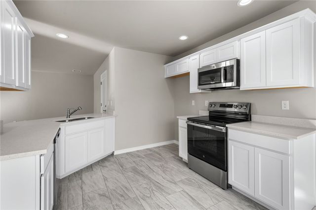 7593 E Sugarloaf Street, Kingman, AZ 86401