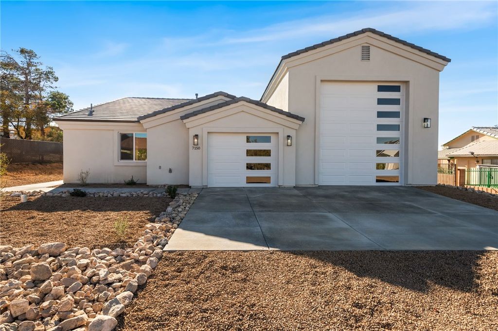 7593 E Sugarloaf Street, Kingman, AZ 86401