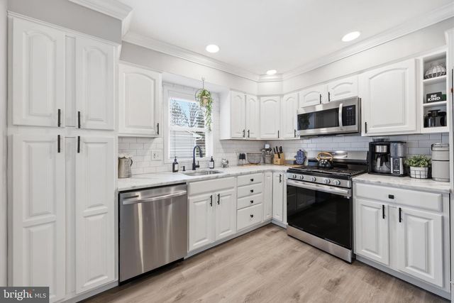 210 RIDGEWOOD DR, Northfield, NJ 08225