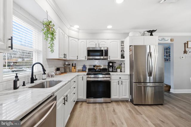 210 RIDGEWOOD DR, Northfield, NJ 08225