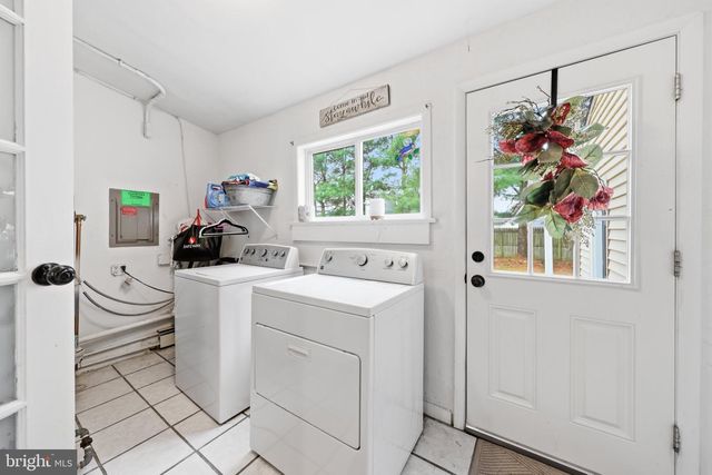 210 RIDGEWOOD DR, Northfield, NJ 08225